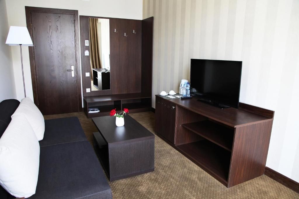 Отель Citrus Hotel Тбилиси-53