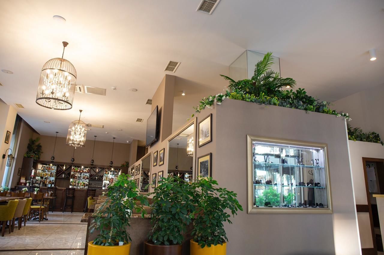 Отель Citrus Hotel Тбилиси-9