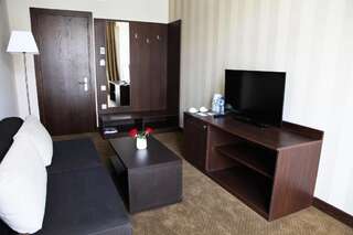 Отель Citrus Hotel Тбилиси Семейный номер-1
