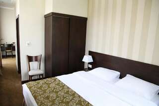 Отель Citrus Hotel Тбилиси Семейный номер-4